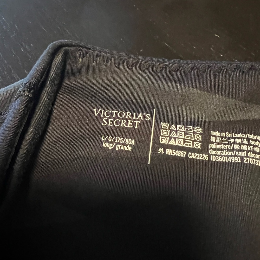 Victoria’s Secret leggings w/side pocket. Size large/long - Picture 3 of 5